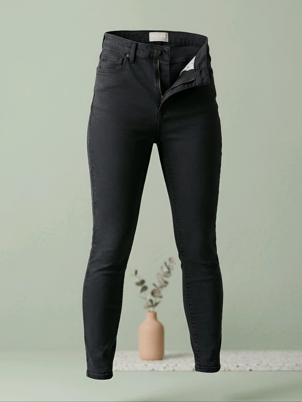 EVERLANE The Way-High Skinny Jean Worn-in Black Denim Size 31 Crop